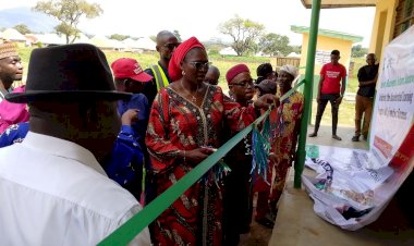 Save the Children graduates 352 out-of-school children, donates learning kits, opens new learning centre in Kwande LG  …“Education is the right of every child; they are our hope,” says Benue Commissioner