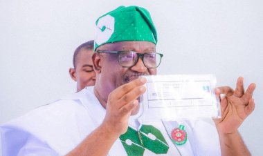 Mutfwang dumps PDP for APC, pledges loyalty to Tinubu ahead of 2027