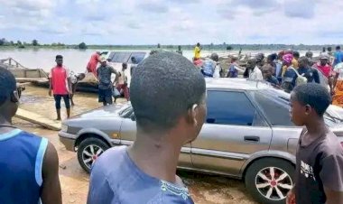 How wooden boat conveying over 70 mourners capsized in Benue, many still missing