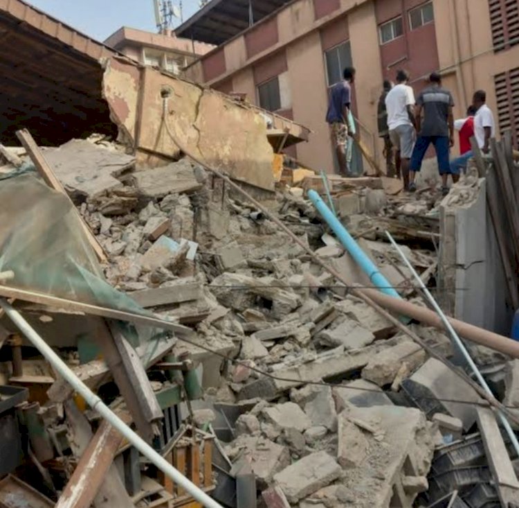 One dead, 21 rescued as two-storey building collapses in Lagos   ..several still trapped, search ongoing