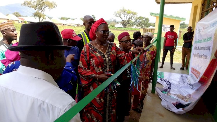 Save the Children graduates 352 out-of-school children, donates learning kits, opens new learning centre in Kwande LG  …“Education is the right of every child; they are our hope,” says Benue Commissioner