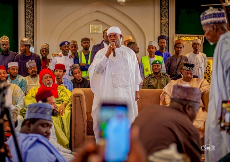 Yahaya Bello honors Sheikh Dahiru Bauchi at 8-day prayer session, praises legacy of peace and compassion
